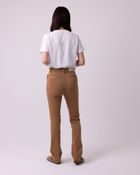 SLIM CHINOS