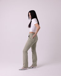 SLIM CHINOS