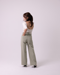 LOOSE CHINOS