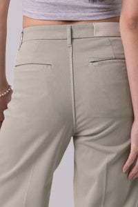 LOOSE CHINOS 