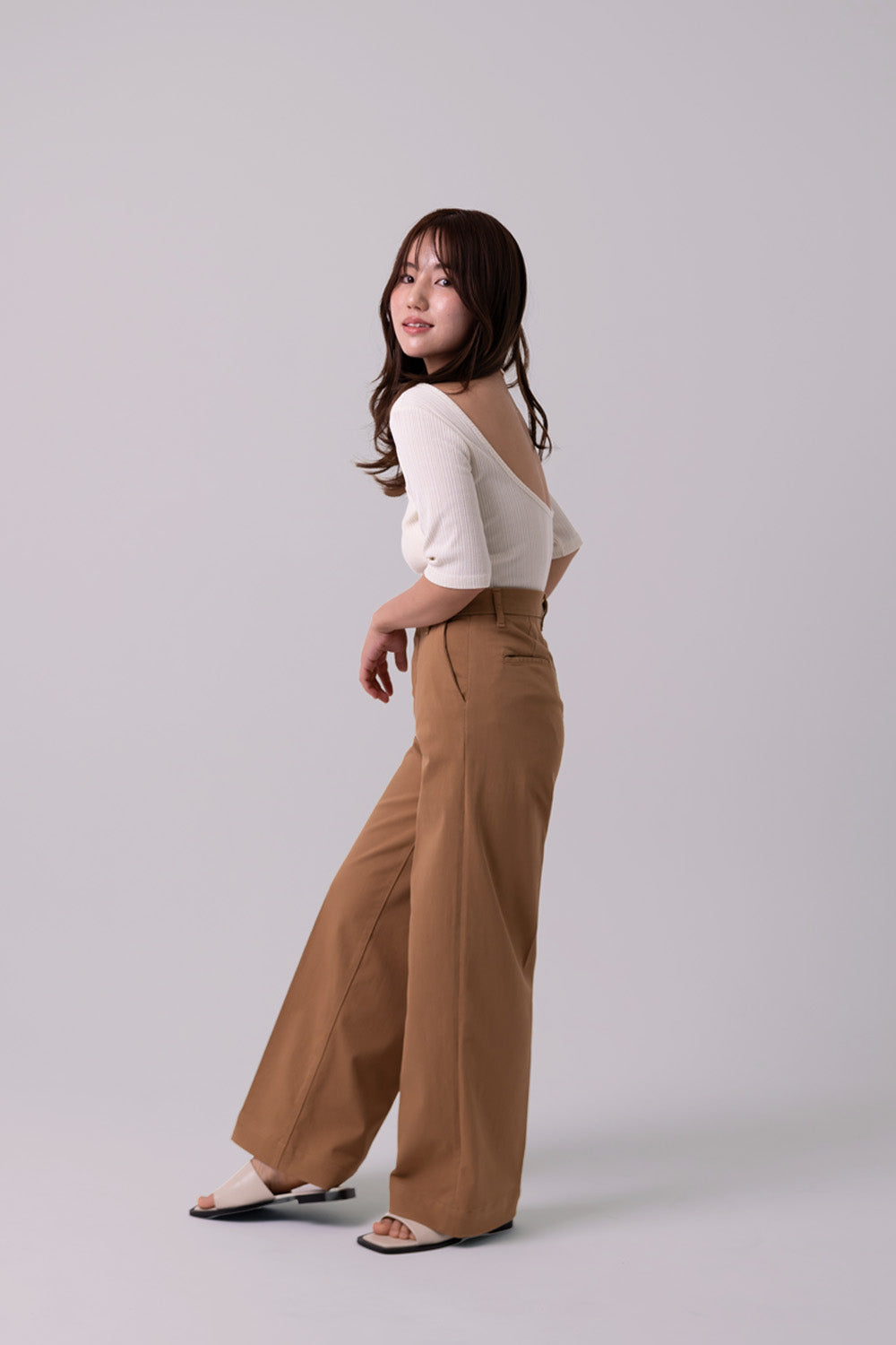 LOOSE CHINOS "Monica" - Camel