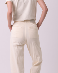 LOOSE CHINOS 